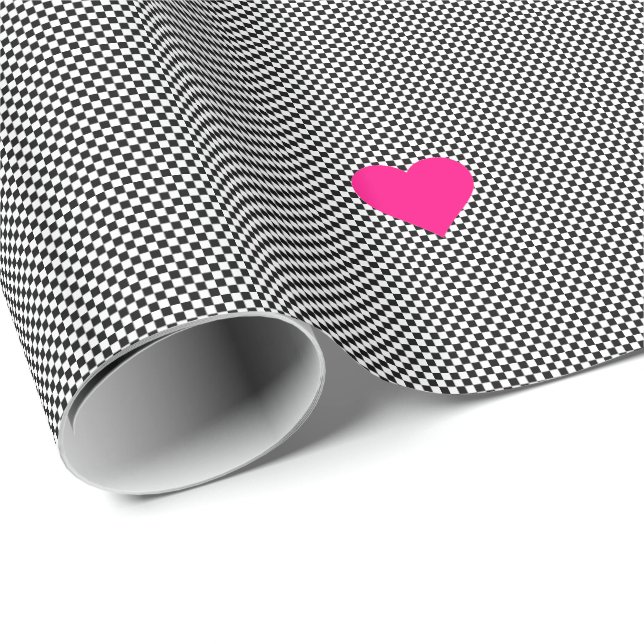 Hearts with black and white checks wrapping paper (Roll Corner)