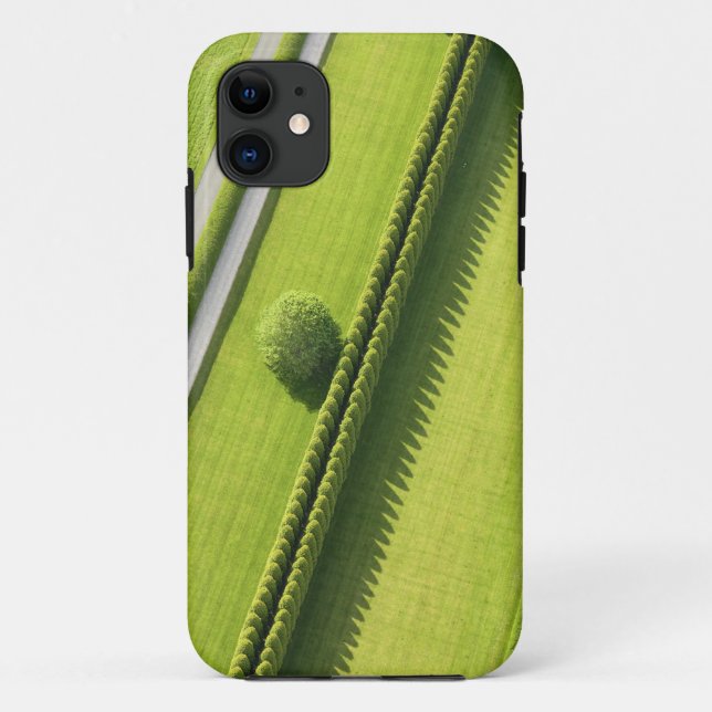 Hedge in The Hamptons Case-Mate iPhone Case (Back)