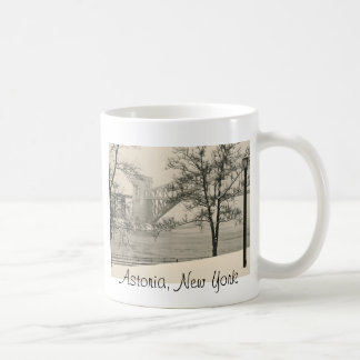 Hellgate Bridge, Astoria, New York Mug