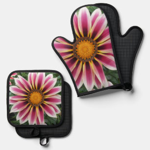Hereford Oven Mitt & Pot Holder Set