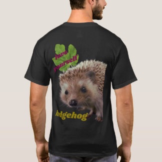 hérisson réel sur un t-shirt