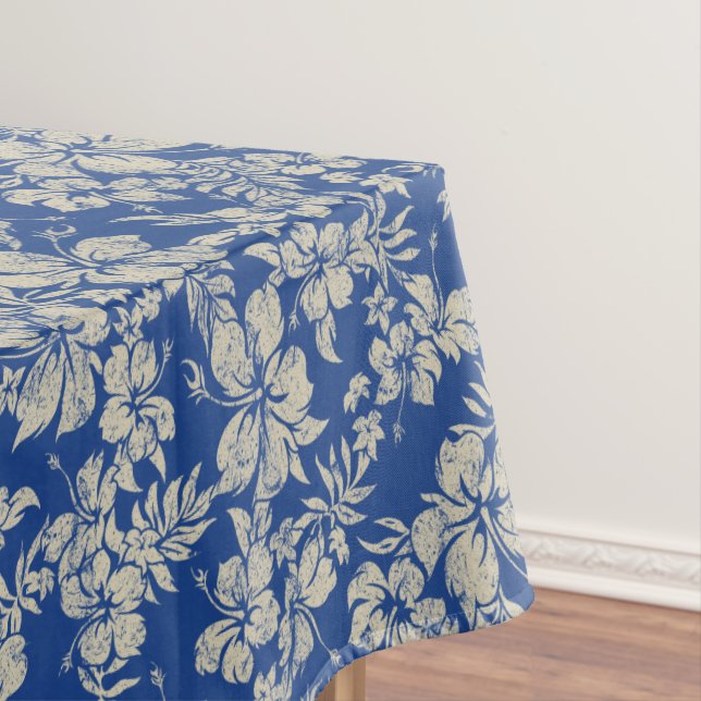 Hibiscus Pareau Distressed Hawaiian Tablecloth (In Situ)