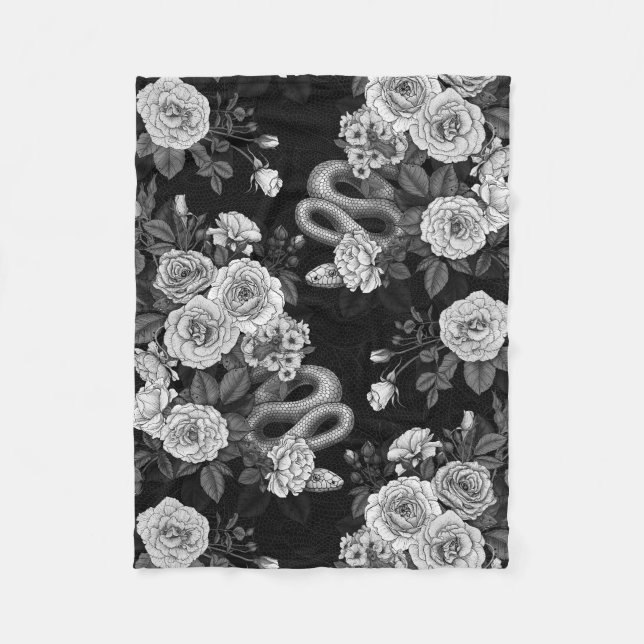 Hidden in the roses 3 fleece blanket (Front)