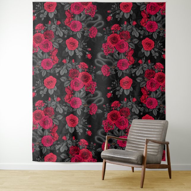 Hidden in the roses tapestry (In Situ)