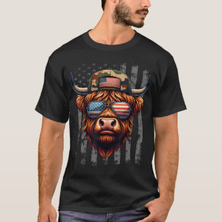 Highland Cow 4th July USA Flag Dad Father America  T-Shirt