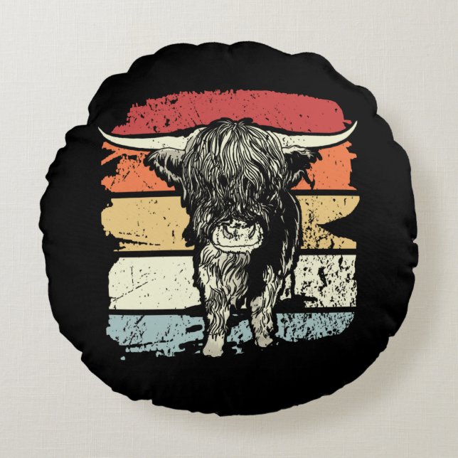 Highland Cow Highland Cows Retro Round Pillow (Front)