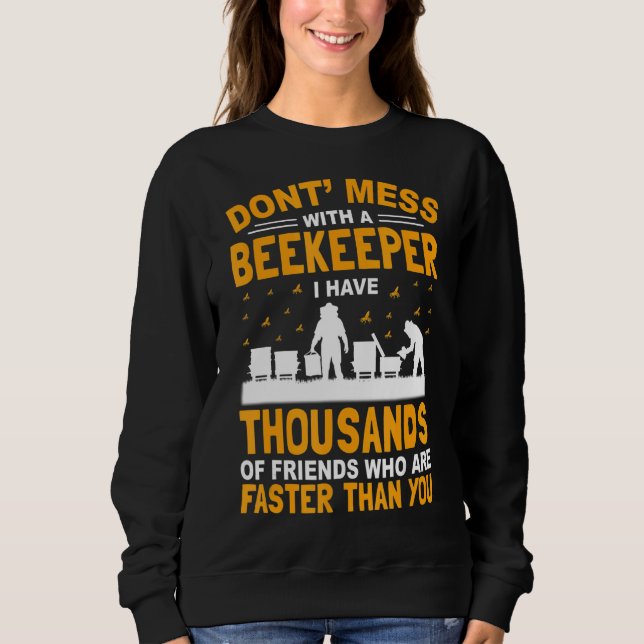 Hilarious Beekeeper  Retro Beekeeper Beekeeping Sweatshirt (Front)
