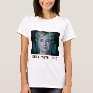 Hillary Clinton won the majority. T-Shirt