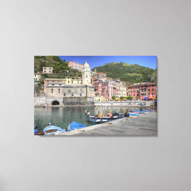 Hillside town of Vernazza, Cinque Terre, Liguria Canvas Print (Front)
