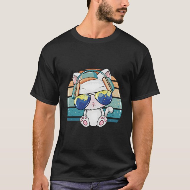 Hip Hop Music Dj Cat Kitty With Earphone Pet Anima T-Shirt (Front)