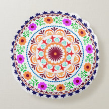 Hippie bohemian floral design round pillow-white