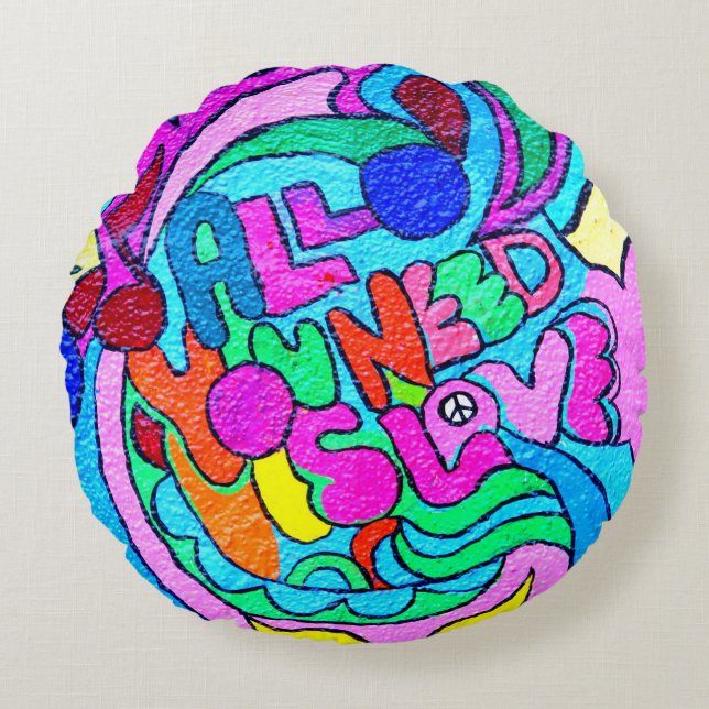 hippie retro 70's  groovy love pattern round pillow (Front)