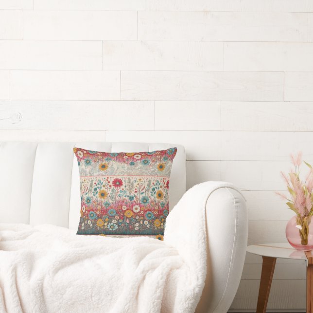Hippie rétro : Coussin d'accents floraux rouges (Canapé)