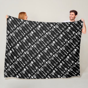 Hipster Black and White Arrow Pattern Fleece Blanket