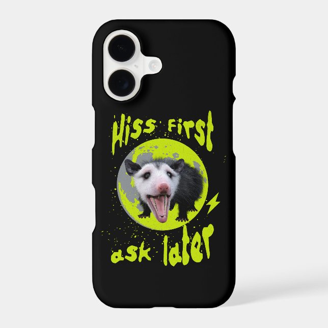 Hiss first, ask later Funny Opossum Hissing (Verso)