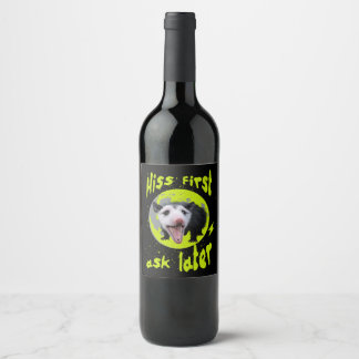 Hiss first, ask later Funny Opossum Hissing Wine Label