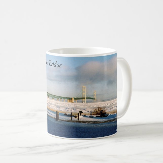 Hiver à la tasse du pont Mackinac (Devant droit)