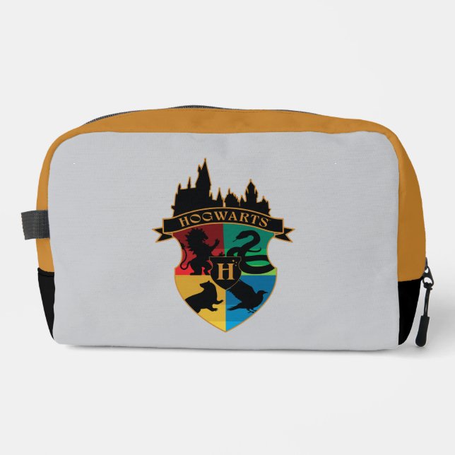 HOGWARTS™ Castle Crest House Pride Badge Dopp Kit (Front)