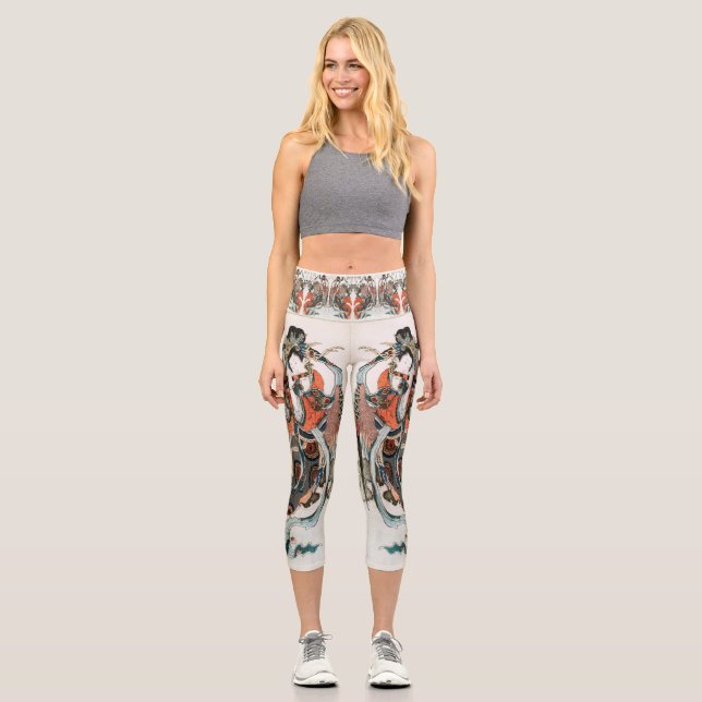 Hokusai’s Japanese Woman - Pretty Capris Leggings (Front)