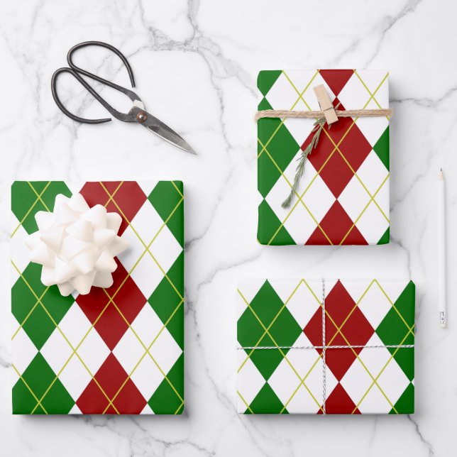 Holiday Argyle Wrapping Paper (Front)