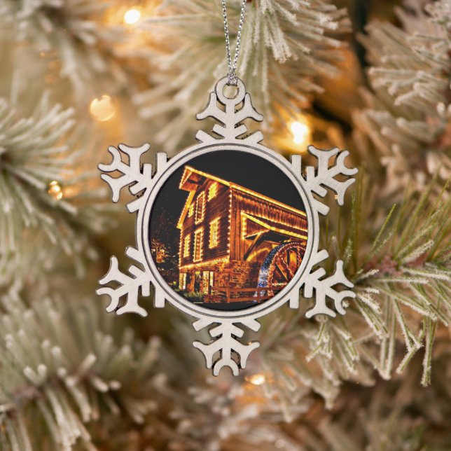 Holiday Mill snowflake pewter christmas ornament (Tree)