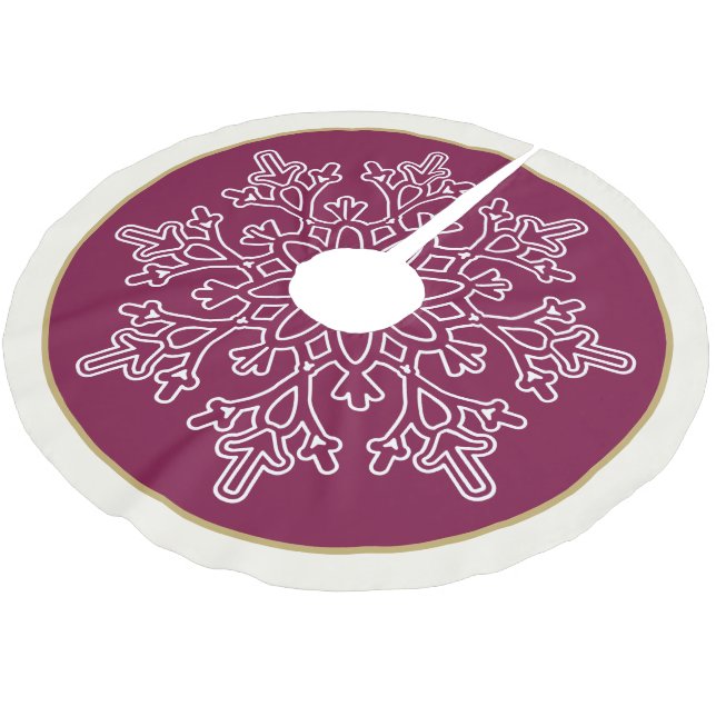 Holiday Snowflake Tree Skirt (Angled)