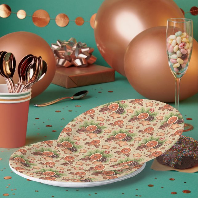 Holiday Spice Paper Plates (Multi)