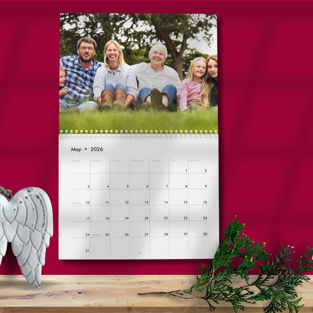Holly Berries Christmas Calendar (Creator Uploaded)