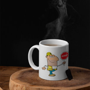 Homme avec un mug de café Signe Stop