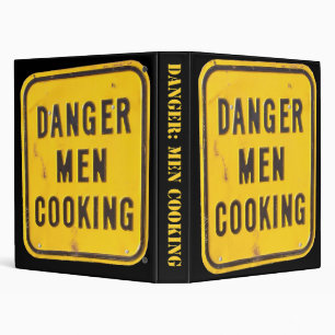 Hommes de danger faisant cuire le classeur de