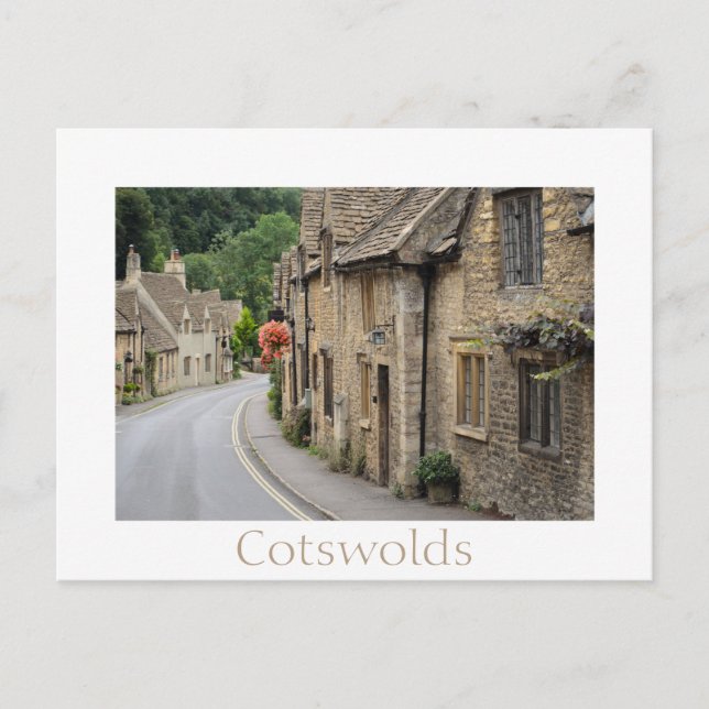 Honey coloured cottages in Castle Combe, UK Postcard (Front)
