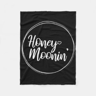 Honeymoon Couple Wedding Honeymoonin Brides Groom Fleece Blanket