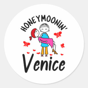 Honeymoonin Shirt Honeymoon Couples Bride Groom Ve Classic Round Sticker