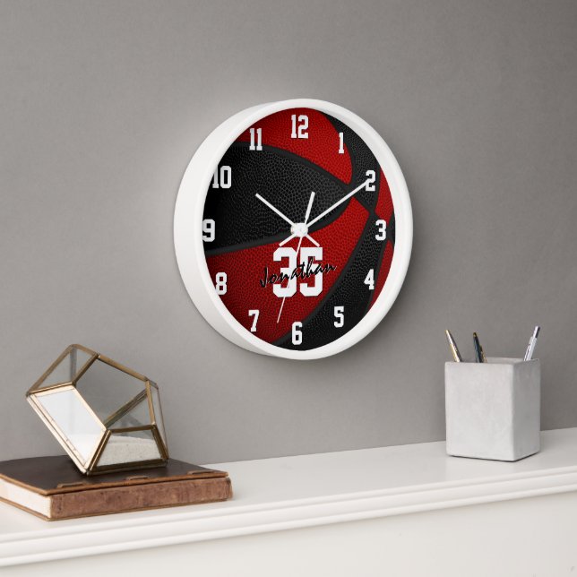 Horloge basket-ball féminin noir rouge personnalisé (Bureau)