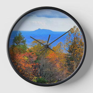 Horloge Blue Ridge Parkway Fall Vue sur Pilot Mountain