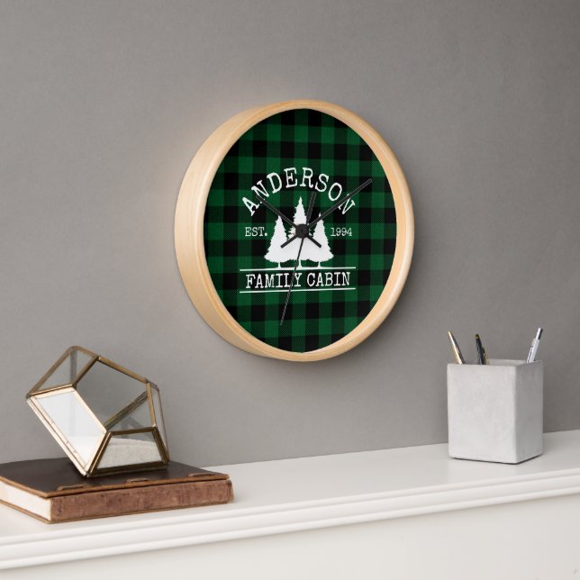 Horloge Cabine Nom de famille Rustic Green Buffalo Plaid (Bureau)