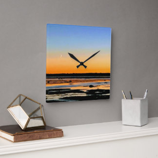 horloge carré croissant de lune