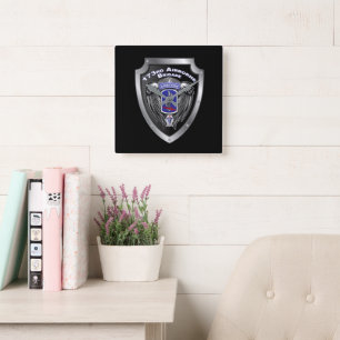 Horloge Carrée 173e brigade aéroportée