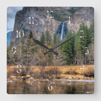 Horloge Carrée Affaire Yosemite