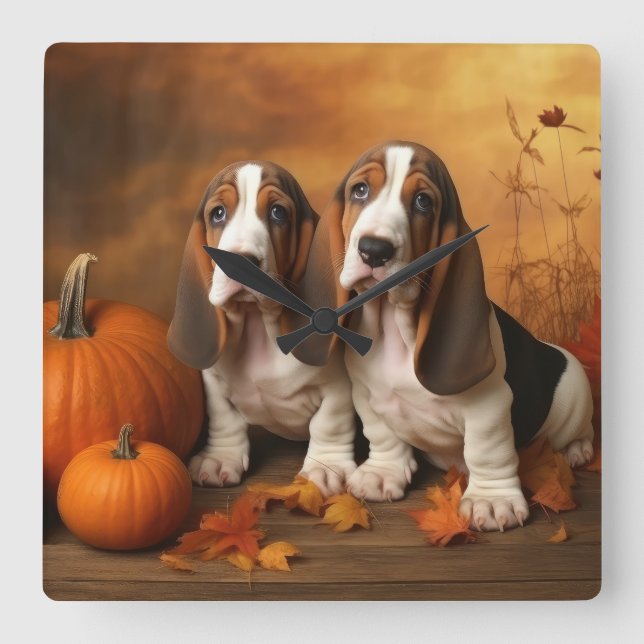 Horloge Carrée Basset Hound Chiot Automne Citrouille de plaisir (Recto)