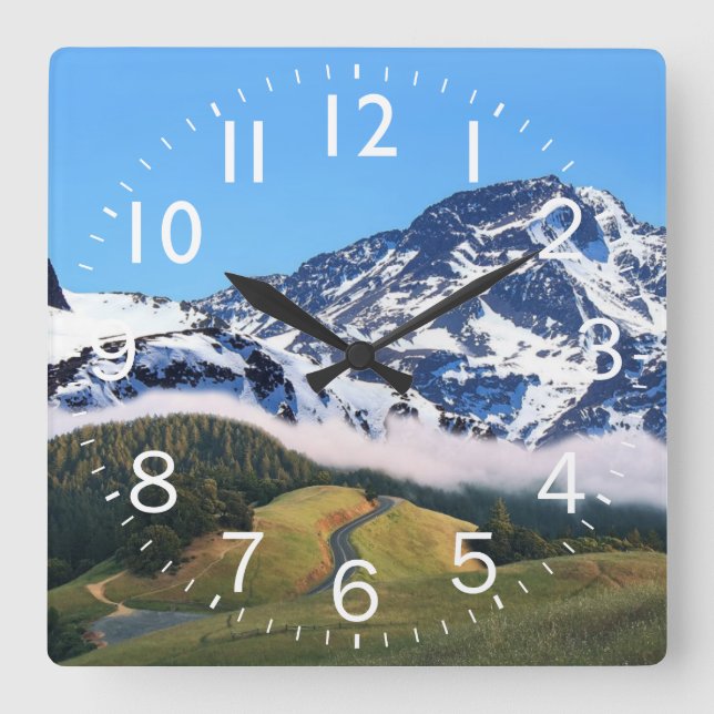 Horloge Carrée Beautiful Snowy Mountain scene (Recto)