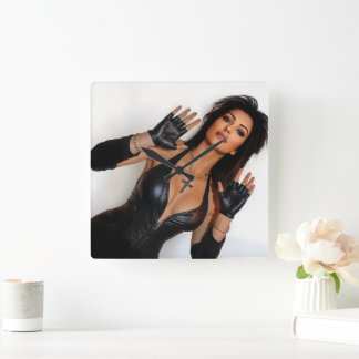 Horloge Carrée Behold clock