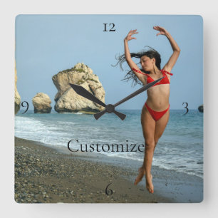 Horloge Carrée Bikini Model Dancing Thunder_Cove
