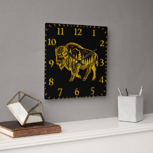 Horloge Carrée Bison dans une forêt