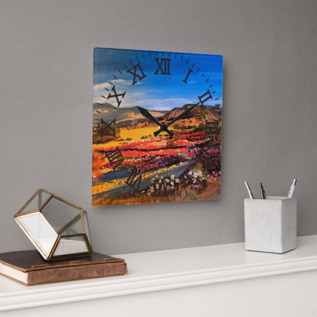Horloge Carrée Bloom du désert, par Gary Poling (Bureau)