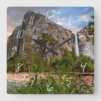 Horloge Carrée Bridal Veil