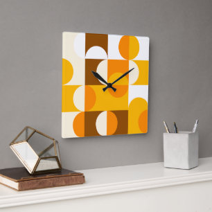 Horloge Carrée Brown blanc orange jaune demi-cercles Motif