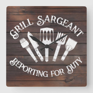 Horloge Carrée Cadeau BBQ drôle ‘Sergent de grill rustique’