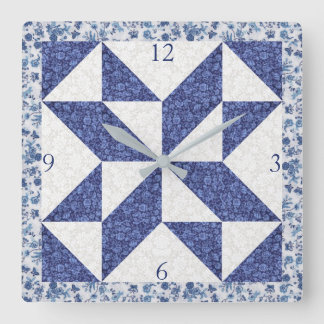 Horloge Carrée Carré de faux quilt en calicot bleu blanc champêtr