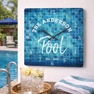 Horloge Carrée Carrelage Bleu Cool Piscine Nom de Famille Personn